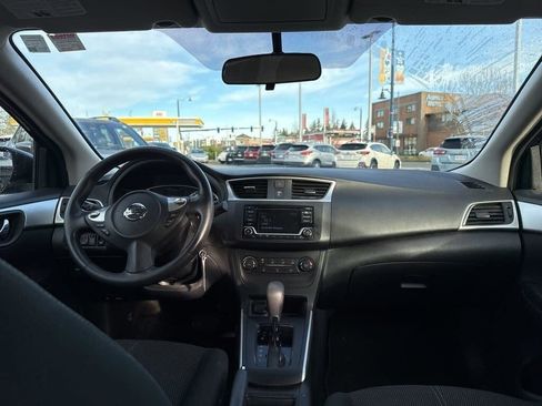 Used 2018 Nissan Sentra S image 6