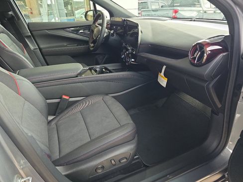 New 2026 Chevrolet Blazer EV RS image 15