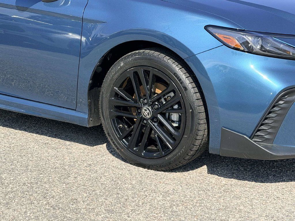 Certified 2025 Toyota Camry SE FWD image 25