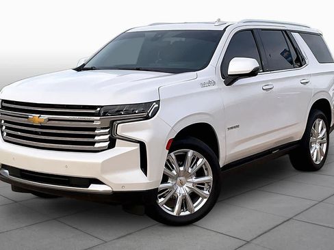 Used 2022 Chevrolet Tahoe High Country AWD/4WD image 2
