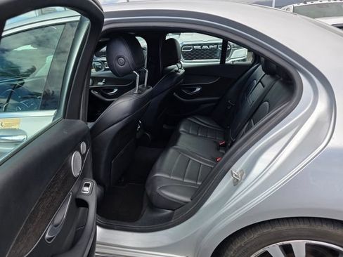 Used 2020 Mercedes-Benz C 300 Sedan image 10