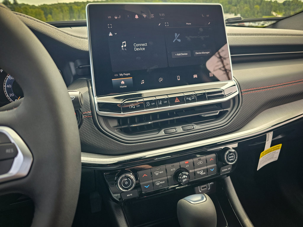 New 2026 Jeep Compass Trailhawk AWD/4WD image 23