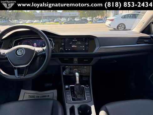 Used 2019 Volkswagen Jetta SEL FWD image 14