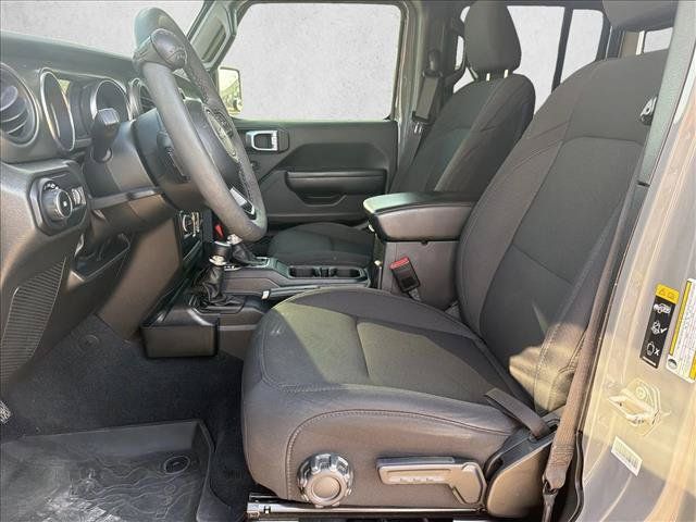 Used 2023 Jeep Wrangler Unlimited Sport AWD/4WD image 10
