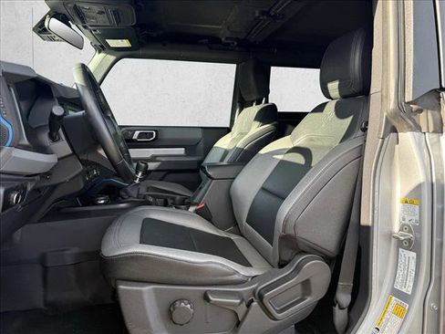 Used 2023 Ford Bronco Black Diamond image 10