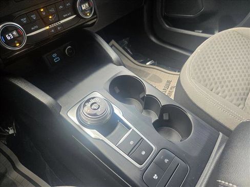 Used 2021 Ford Escape SE w/ SE Sport Appearance Package image 20