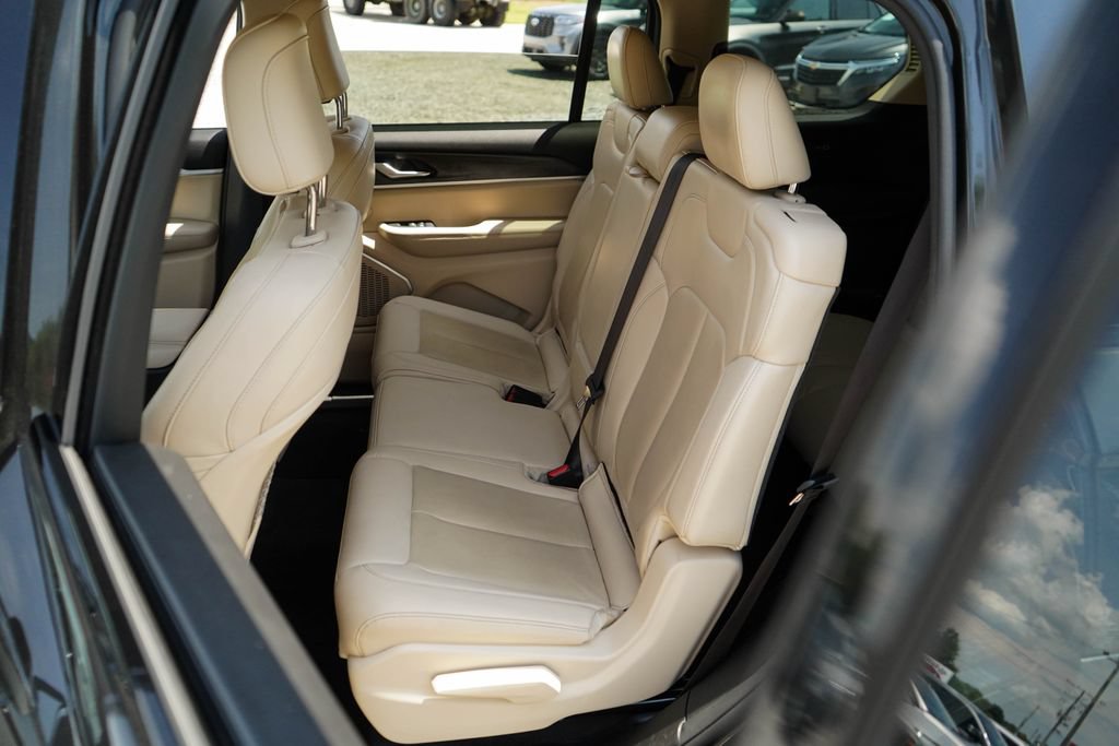 Used 2021 Jeep Grand Cherokee L Limited RWD image 8