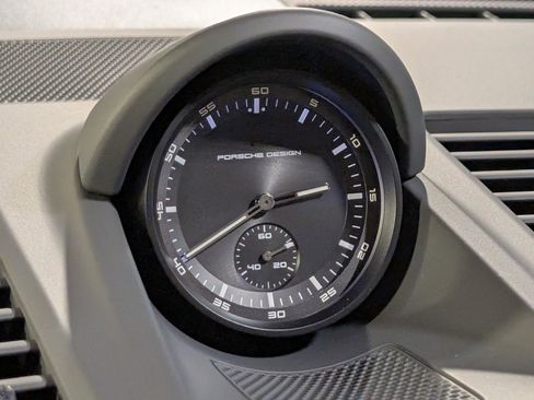 Certified 2025 Porsche 911 Carrera image 31