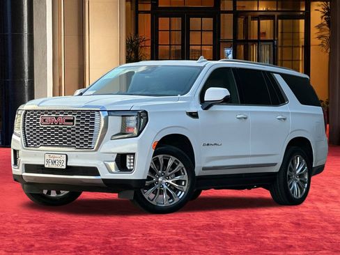 Used 2023 GMC Yukon Denali image 2