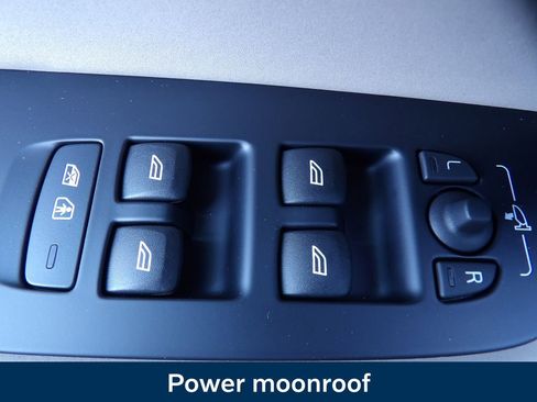 New 2026 Volvo XC60 B5 Plus w/ Protection Package Premier image 10