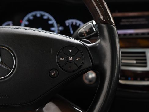 Used 2011 Mercedes-Benz S 550 4MATIC image 26