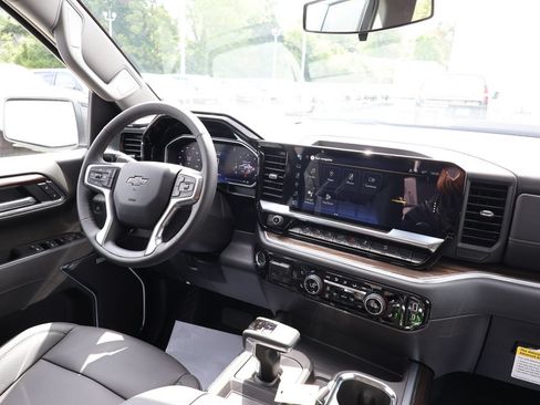 New 2026 Chevrolet Silverado 1500 LT Trail Boss w/ LT Trail Boss Premium Package AWD/4WD image 32