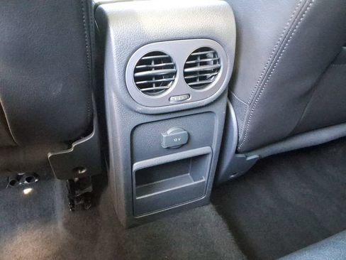 Used 2017 Volkswagen Tiguan SEL FWD image 19