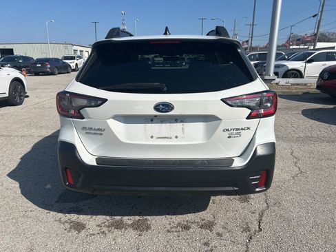 Used 2020 Subaru Outback Premium image 6