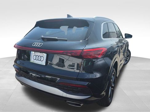 New 2025 Audi Q5 Premium image 9