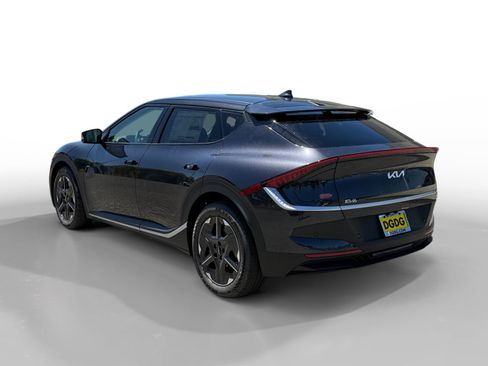 New 2026 Kia EV6 Light RWD image 3