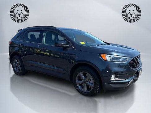 Used 2024 Ford Edge SEL w/ Sport Appearance Package AWD/4WD image 3