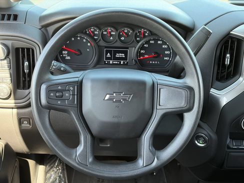 Used 2024 Chevrolet Silverado 1500 Custom Trail Boss w/ LPO, Dark Essentials Package AWD/4WD image 23
