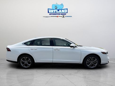 Used 2023 Honda Accord EX-L image 6