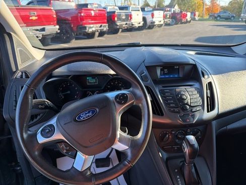 Used 2018 Ford Transit Connect XL image 2