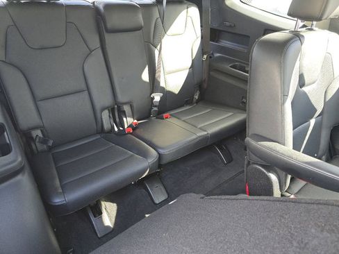 Used 2022 Kia Telluride S image 21