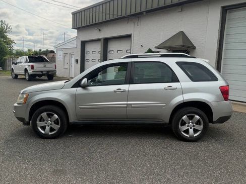 Used 2008 Pontiac Torrent 2WD image 4