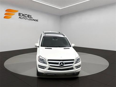 Used 2016 Mercedes-Benz GL 450 4MATIC w/ Premium I Package image 53