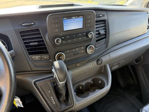 Used 2023 Ford Transit 250 Medium Roof image 19
