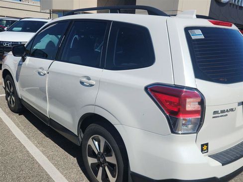 Used 2018 Subaru Forester 2.5i w/ Alloy Wheel Package AWD/4WD image 5