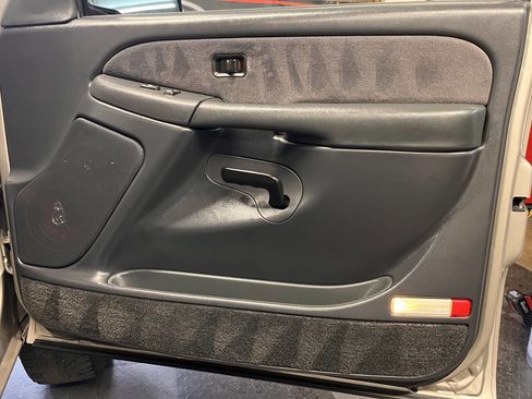 Used 2002 Chevrolet Silverado 2500 LS w/ Electrical Convenience Pkg image 21