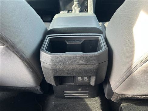 Used 2025 Toyota Tacoma TRD Off-Road image 18