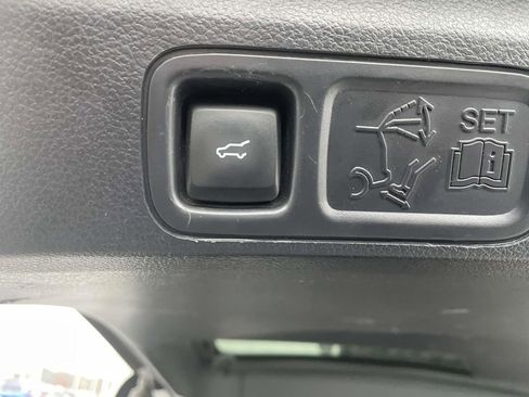 Used 2024 Ford Expedition Limited image 49