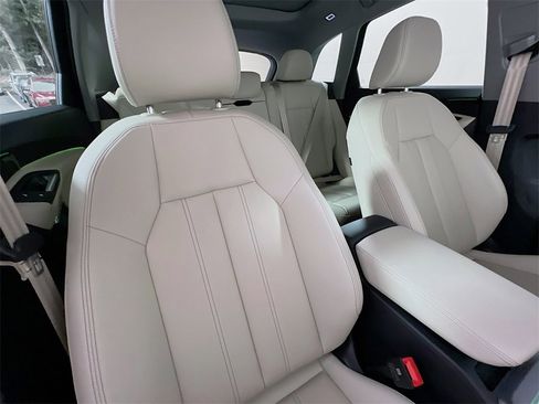 New 2025 Audi Q5 Premium image 26