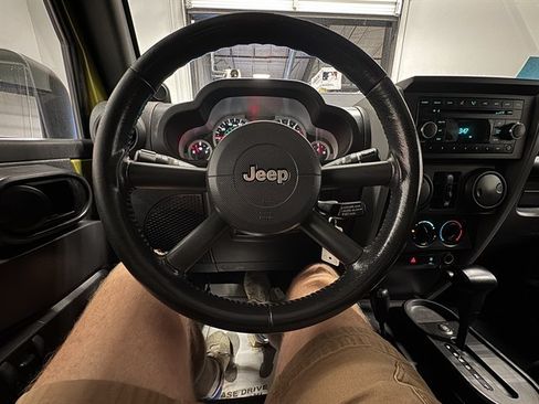 Used 2007 Jeep Wrangler Unlimited Sahara w/ Dual Top Group AWD/4WD image 20
