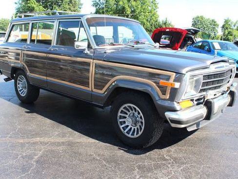 Used 1990 Jeep Grand Wagoneer AWD/4WD image 15