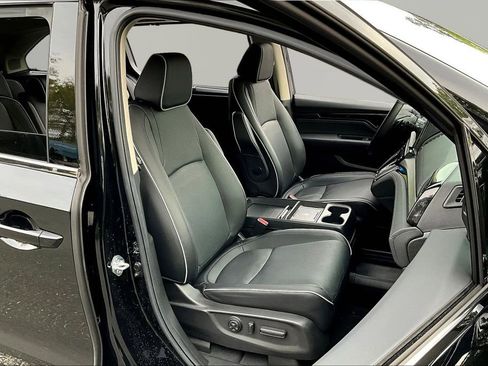 Used 2025 Honda Odyssey Elite image 23