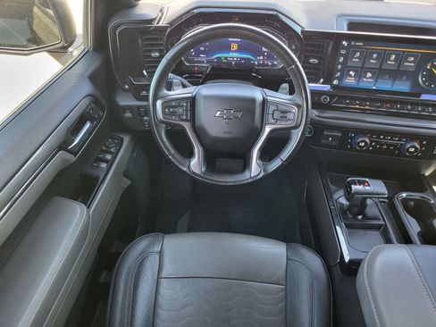 Used 2023 Chevrolet Silverado 1500 ZR2 w/ Technology Package AWD/4WD image 24