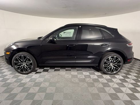 Certified 2025 Porsche Macan 2.0T image 2