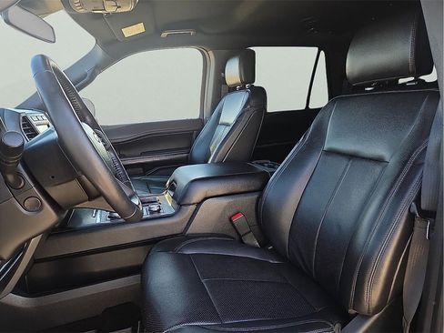 Used 2020 Ford Expedition Max XLT w/ Equipment Group 202A image 12