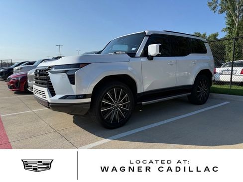 Used 2024 Lexus GX 550 w/ Accessory Package (Z1) AWD/4WD image 1