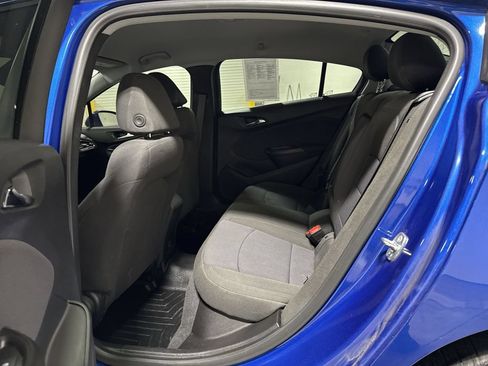 Used 2019 Chevrolet Cruze LT FWD image 22