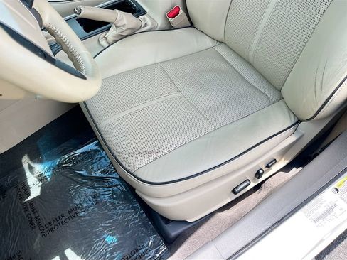 Used 2012 Lincoln MKZ FWD image 19