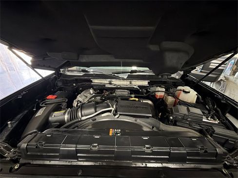 Used 2020 Chevrolet Silverado 3500 LTZ w/ LTZ Premium Package image 27