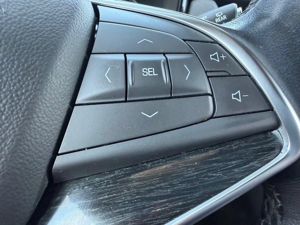 Used 2023 Cadillac XT5 Premium Luxury FWD image 17