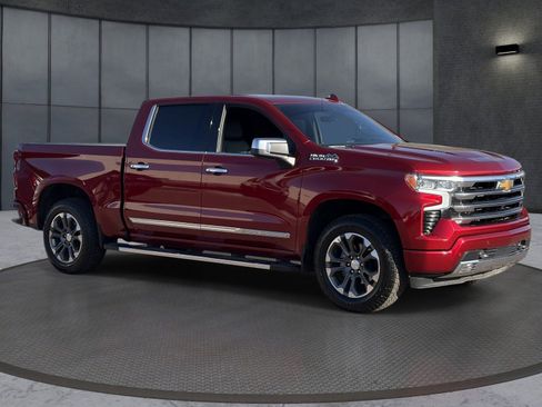 Certified 2024 Chevrolet Silverado 1500 High Country w/ Technology Package AWD/4WD image 8