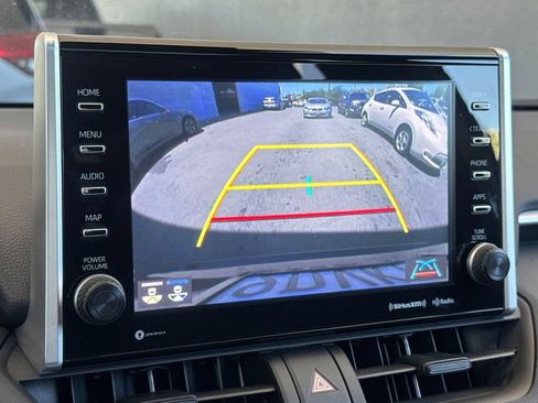 Used 2022 Toyota RAV4 SE w/ Convenience Package AWD/4WD image 18