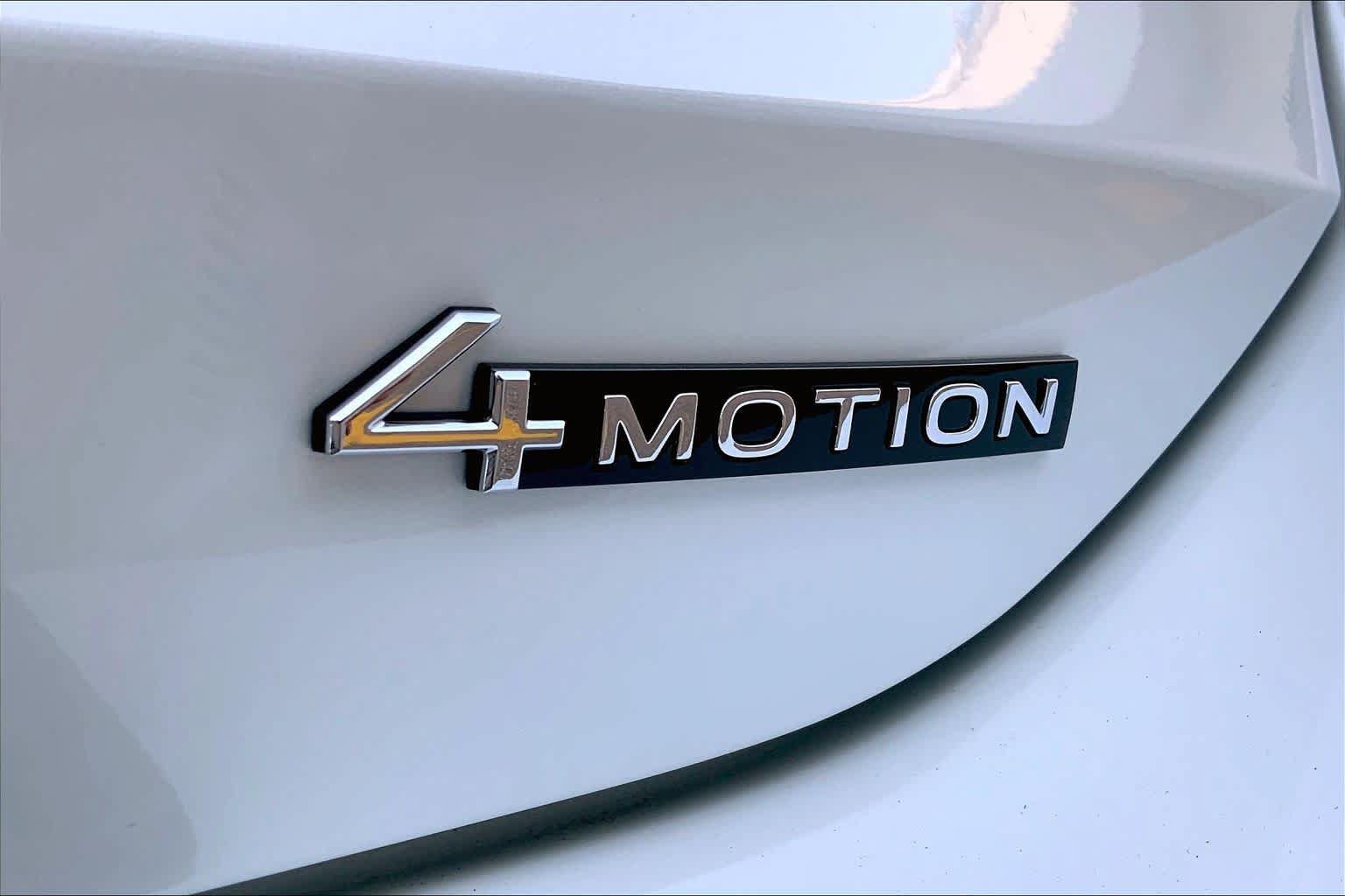 New 2027 Volkswagen Tiguan SE R-Line AWD/4WD image 15