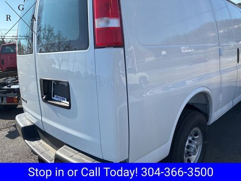 New 2025 Chevrolet Express 3500 w/ Driver Convenience Package RWD image 9