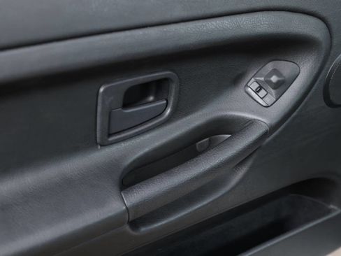 Used 1995 BMW M3 Coupe image 31