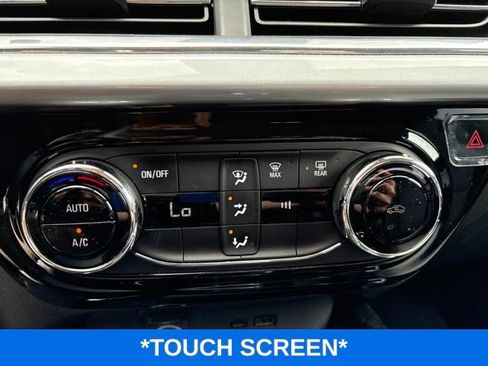 Used 2024 Chevrolet Trax LT FWD image 7
